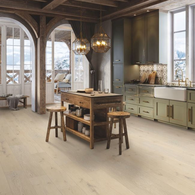 Happy Feet International Arrival 10 Aspen Oak