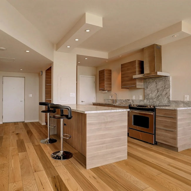 Garrison Distressed II Hickory Natural