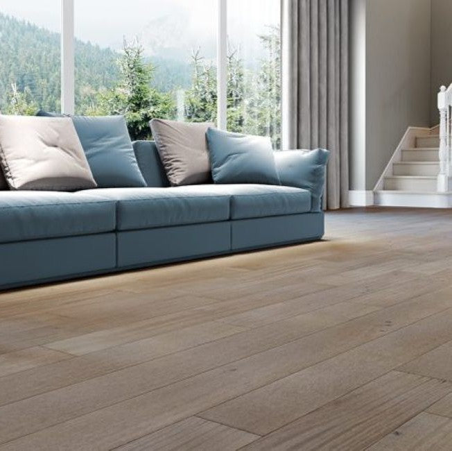 Triangulo Hardwood Extra Wide Amazon Oak Malaga