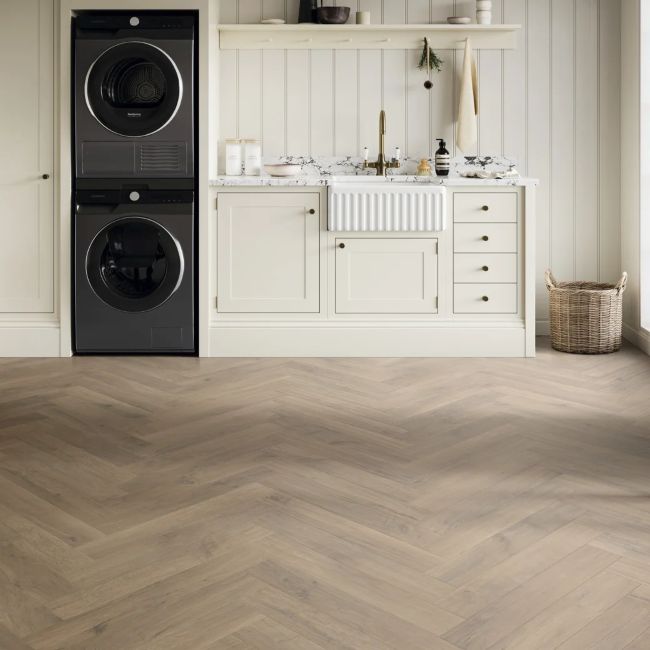 Karndean Art Select Rigid Core Salon Oak Herringbone